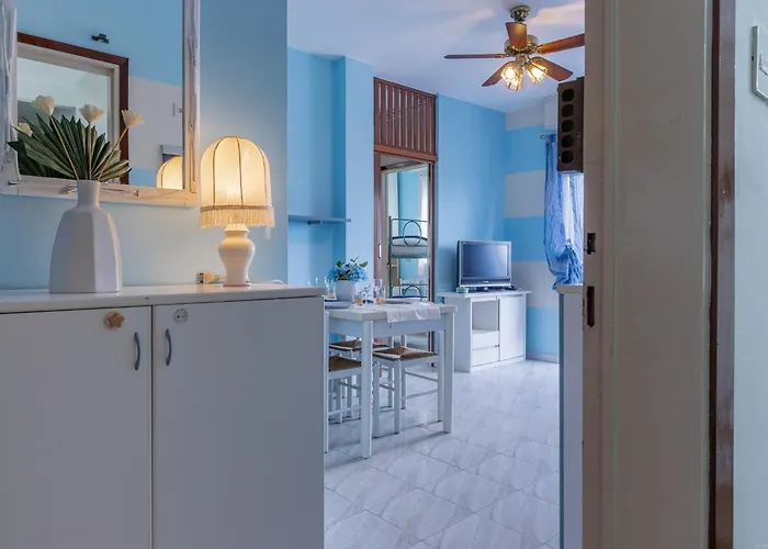 Guesthost - Flat A Due Passi Dalla Appartement *