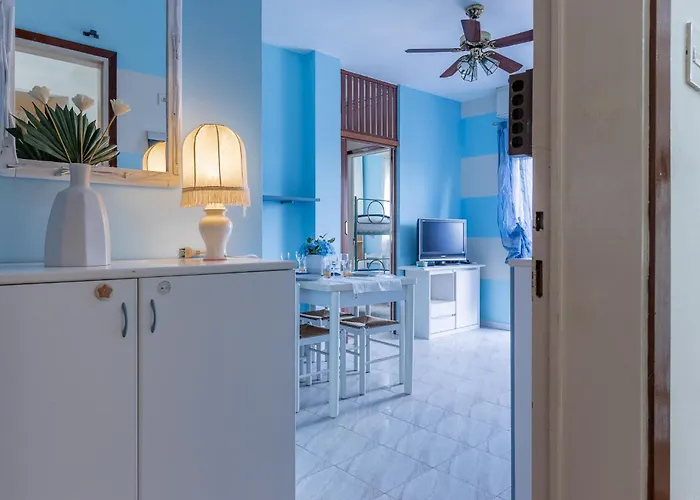 Guesthost - Flat A Due Passi Dalla