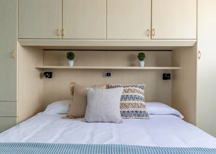 Guesthost - Flat A Due Passi Dalla Appartement Llido Degli Estensi