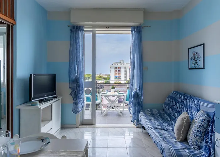 Appartement Guesthost - Flat A Due Passi Dalla Llido Degli Estensi