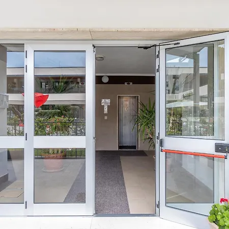 Flat A Due Passi Dalla Apartment *